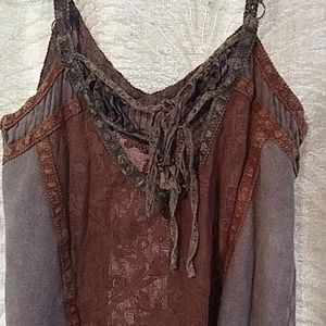 gimmicks by BKE Tops - Tank top gimmicks by BKE Tops - Tank top